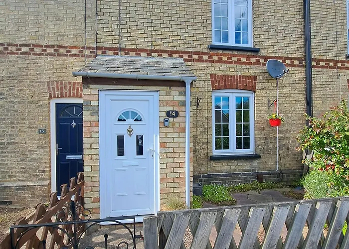 Generous 3 Bed In The Heart Of The Village