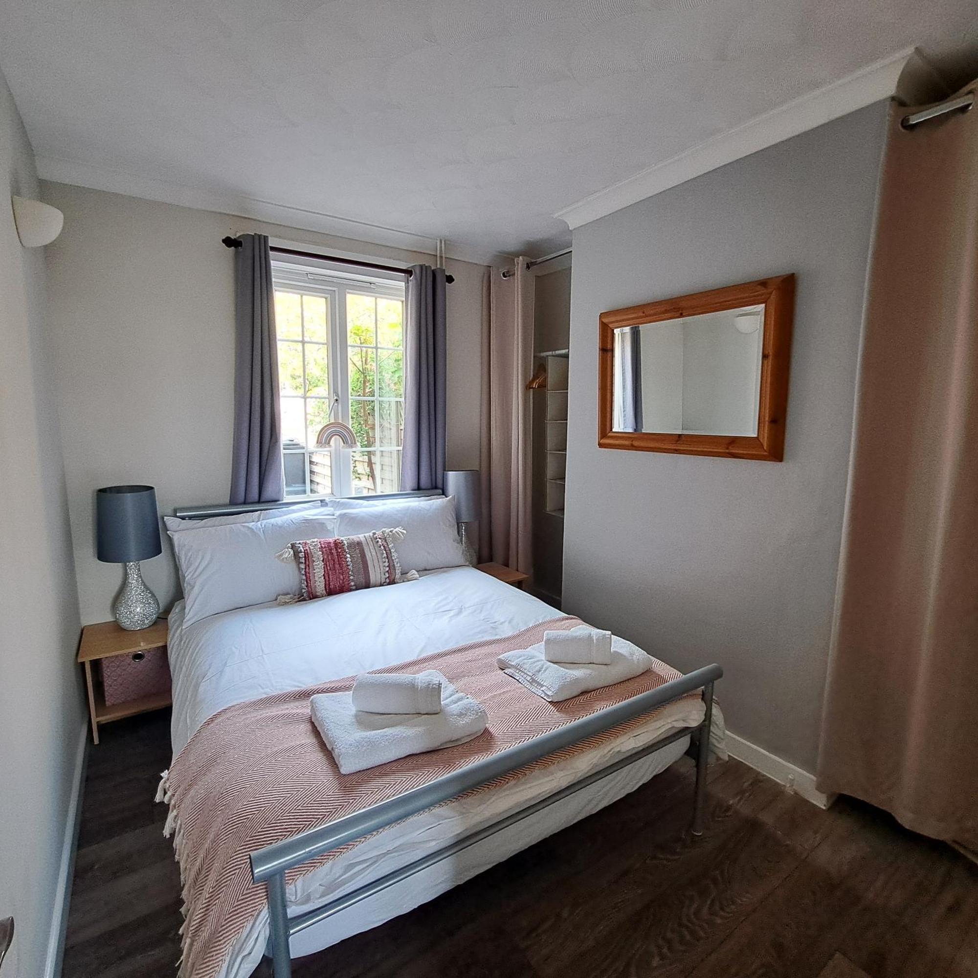 Holiday home Generous 3 Bed In The Heart Of The Village Huntingdon
