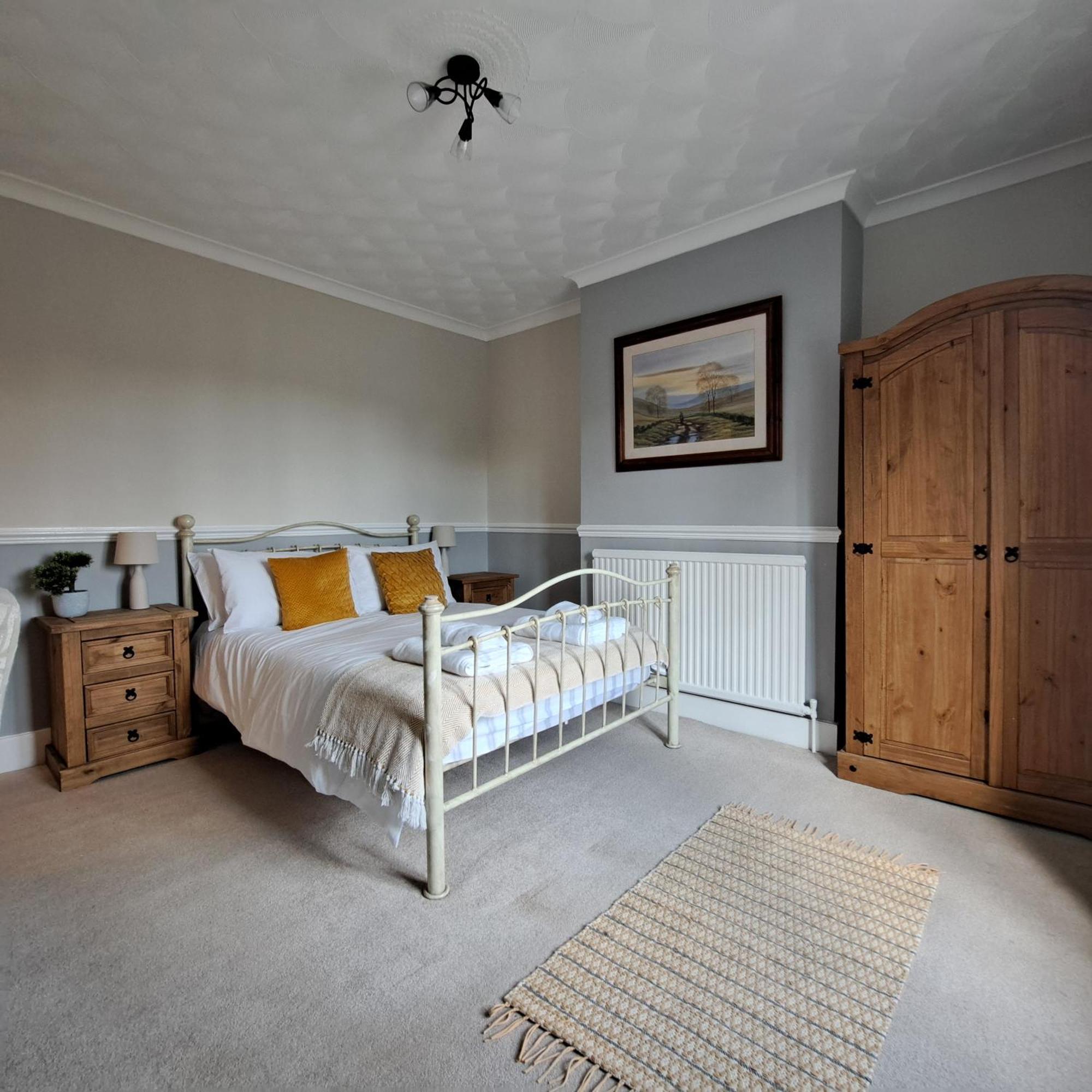 Generous 3 Bed In The Heart Of The Village Holiday home Huntingdon