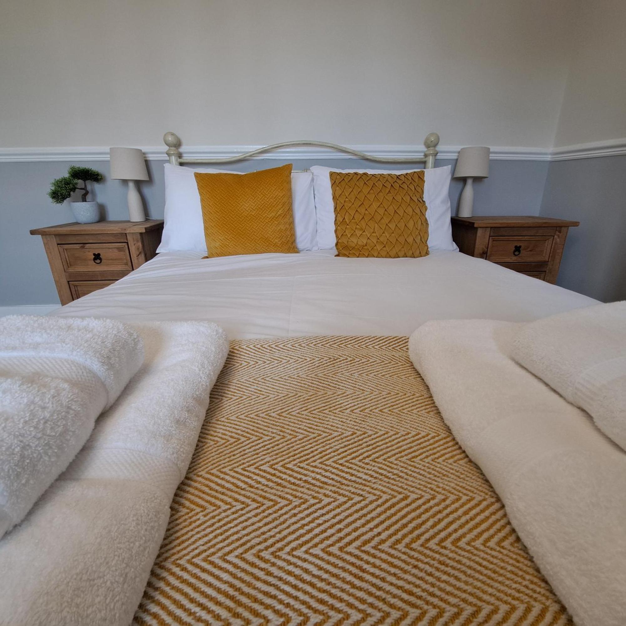 Generous 3 Bed In The Heart Of The Village Huntingdon
